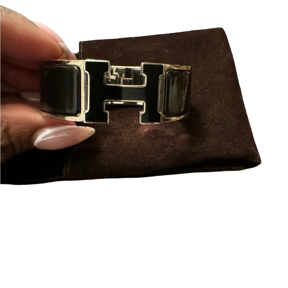 Hermès Clic Clac H Bracelet – Black Enamel PM (Wide) - Picture 5 of 8